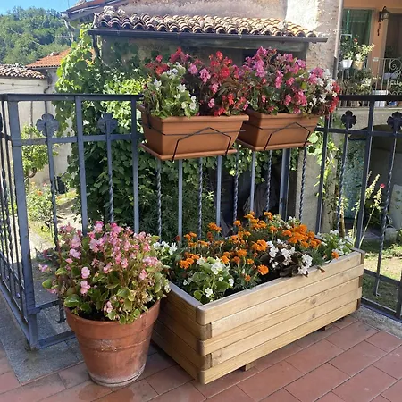 Lovely Tuscan Mountain Village